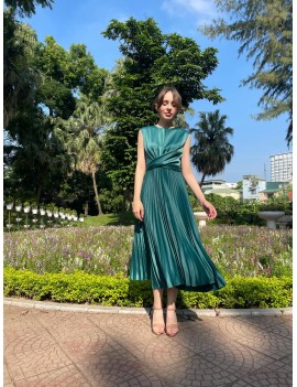 Elegant Teal Twist-Front Pleated Midi Dress